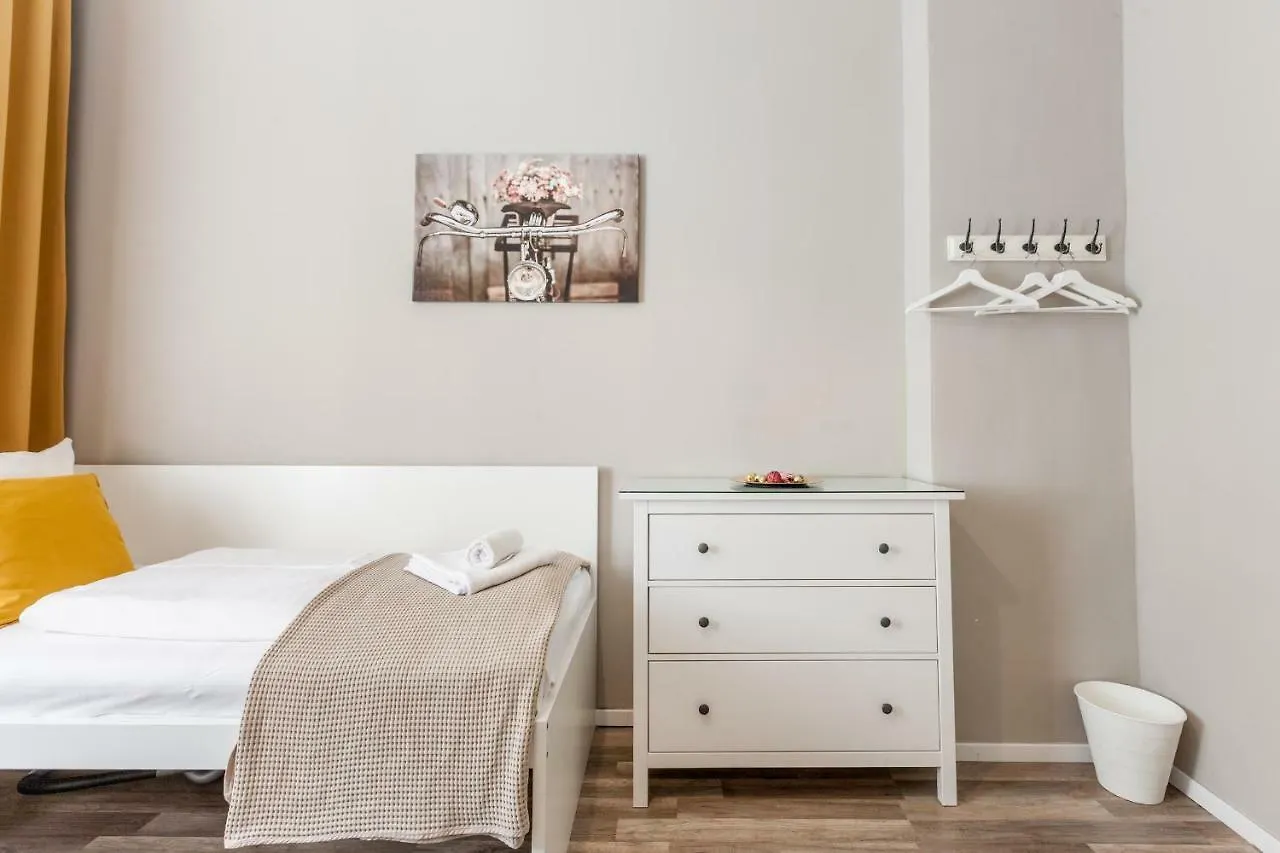 Dilo Apartments - Mygold Apartment 120 Sqm Berlin
