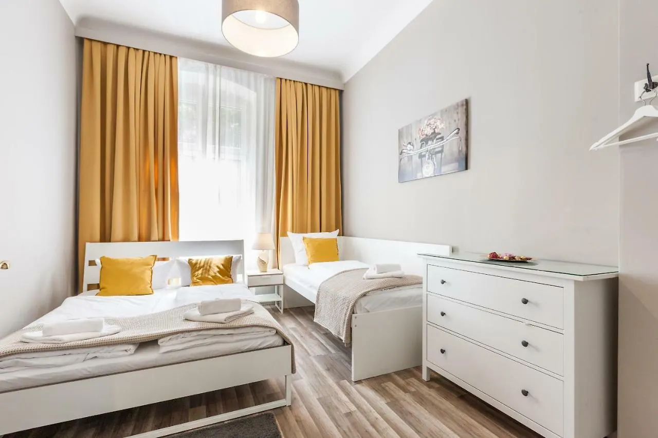 Dilo Apartments - Mygold Apartment 120 Sqm Berlin Germany