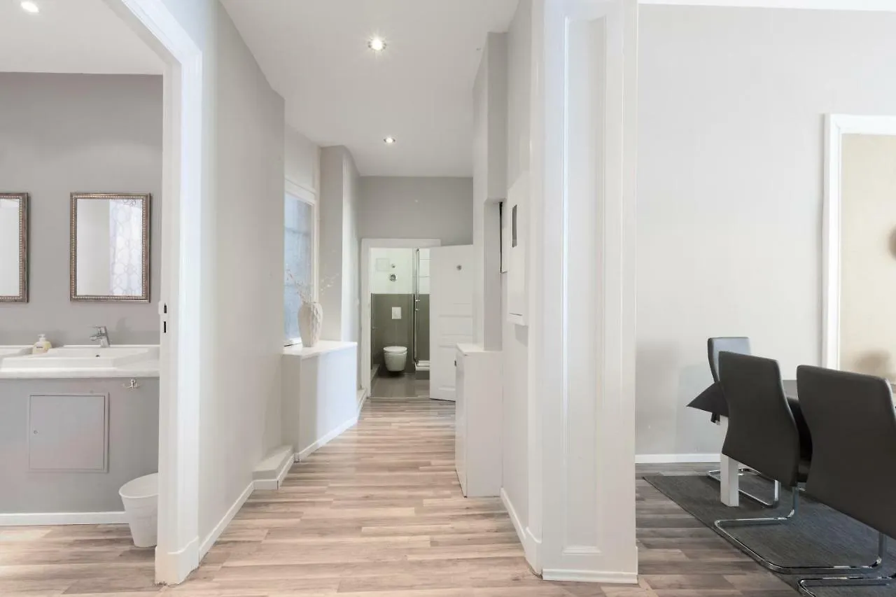 Dilo Apartments - Mygold Apartment 120 Sqm Berlin